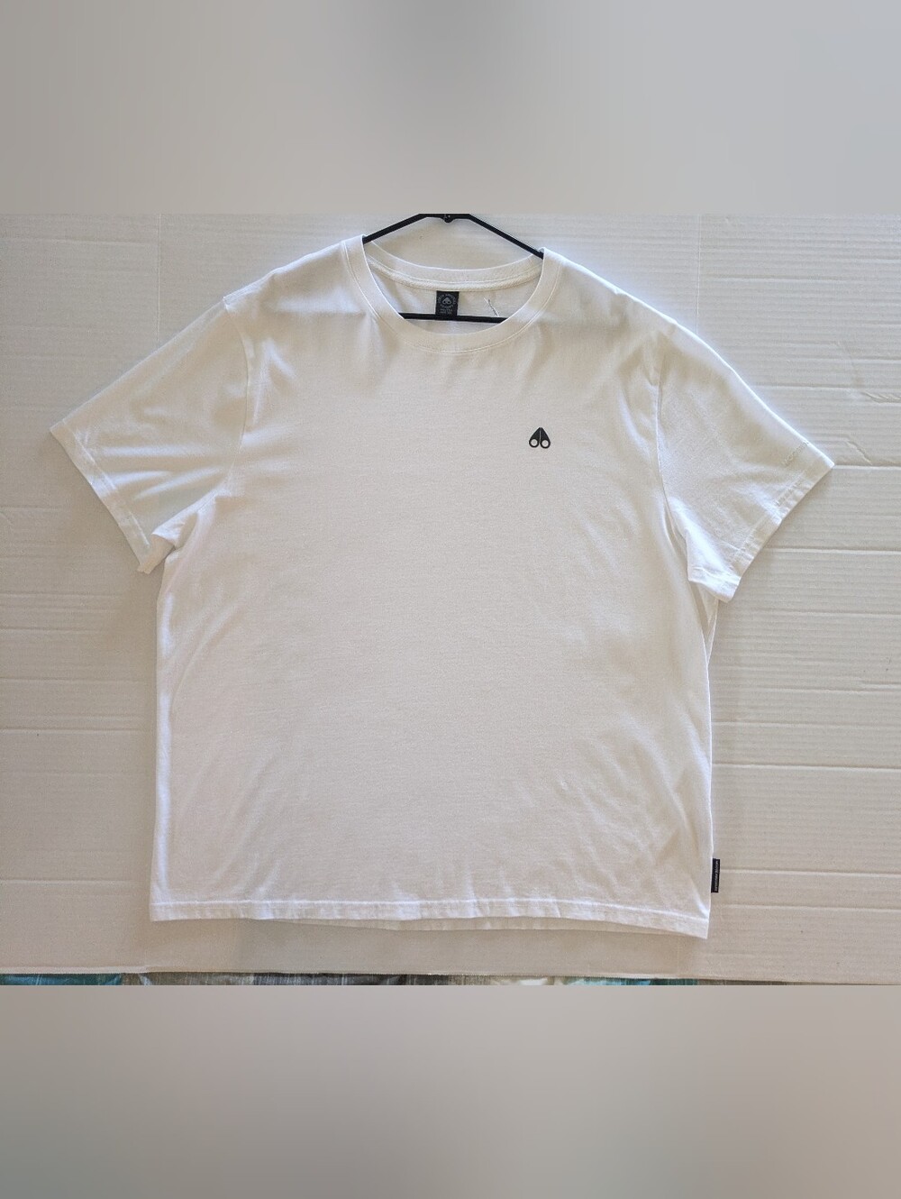 Moose Knuckles White Short Sleeve Logo T-Shirt- XXL (NWOT)